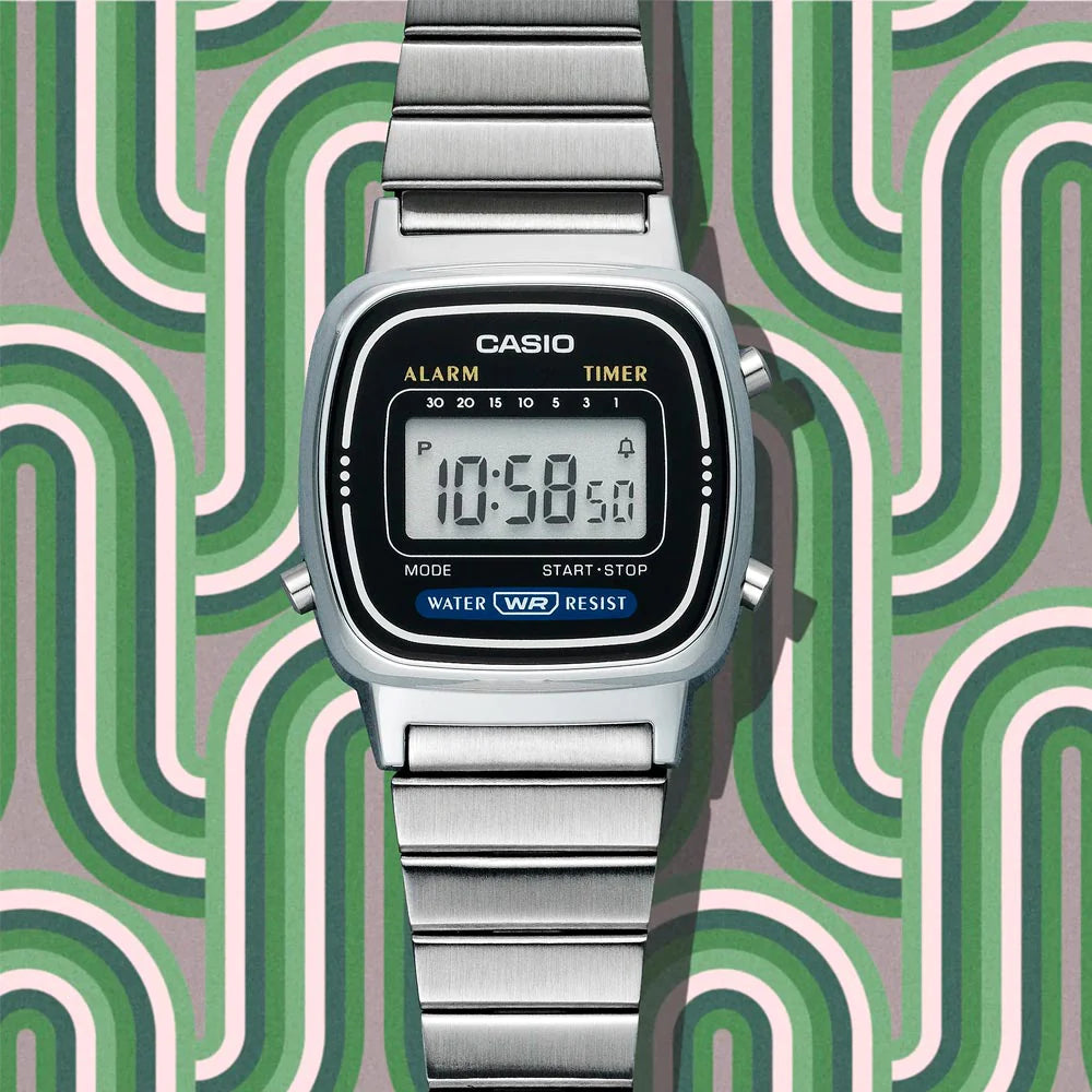 RELOJ CASIO VINTAGE LA670WA-1DF PLATEADO NEGRO